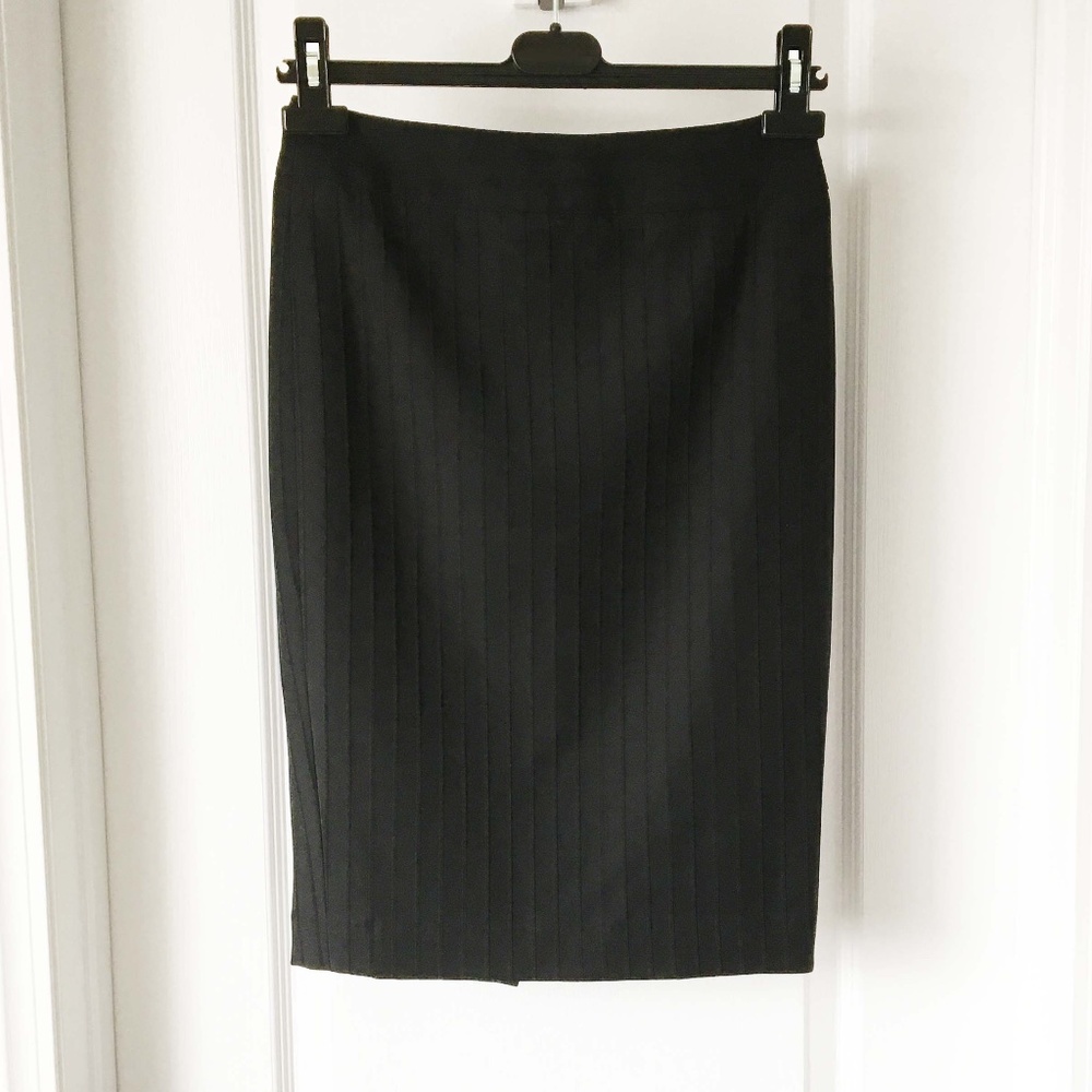 ARMANI COLLEZIONI Black Pinstripe Pencil Skirt